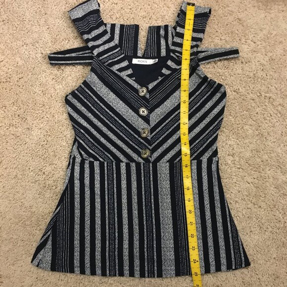 Dual Shoulder Strap Barcode Striped Button Down Tank - Picture 16 of 16